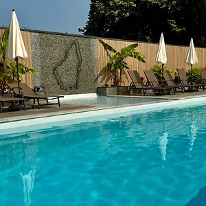 *** Hotel Logis Restaurant Bellevue France